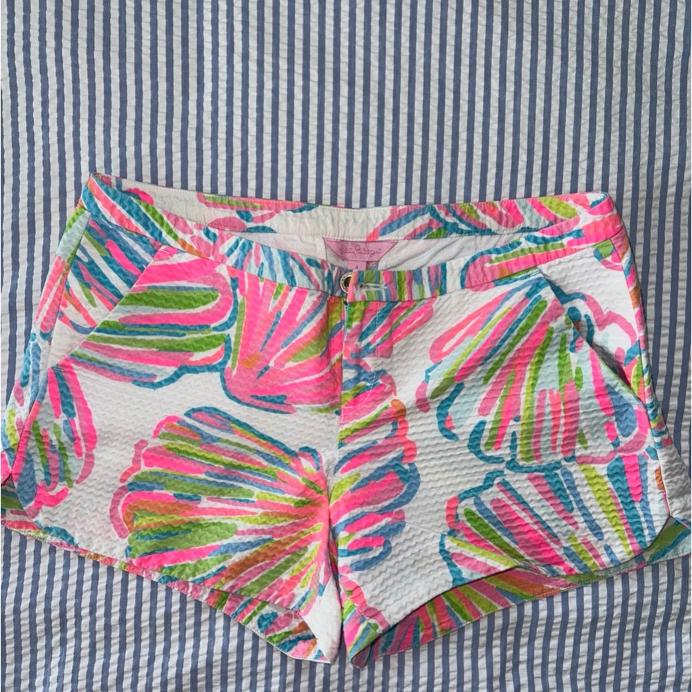 Women’s Lilly Pulitzer Shorts, Size 4